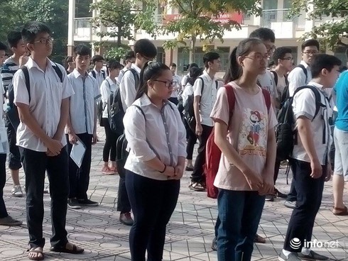 Hôm nay, hơn 76.000 thí sinh Hà Nội làm thủ tục dự thi vào 10 - ảnh 2