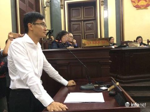 (Cập nhật) Phiên tòa xét xử Phương Nga: Chuyển thư tay qua lỗ thông gió - ảnh 4