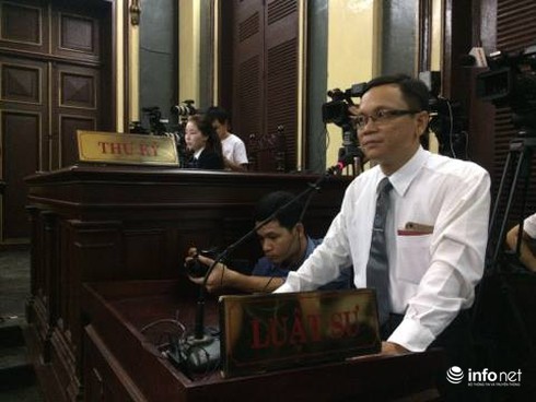 (Cập nhật) Phiên tòa xét xử Phương Nga: Chuyển thư tay qua lỗ thông gió - ảnh 6