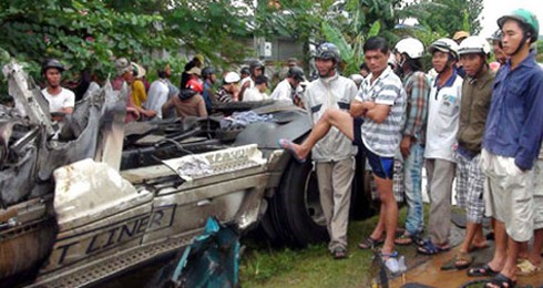 Ai cấp bằng cho tài xế gây tai nạn chưa đủ tuổi?