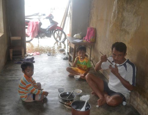 Cận cảnh Thừa Thiên - Huế sau lũ dữ