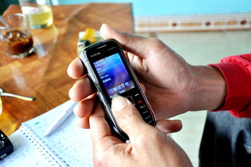 Gặp người gửi 11.000 tin nhắn bầu chọn cho vịnh Hạ Long