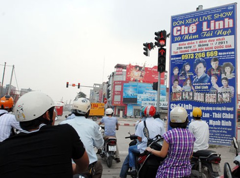 Show Chế Linh: Lệ làng cũng phải chào thua!