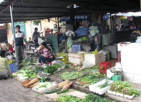 Giá thực phẩm Tết tăng “nhẹ”