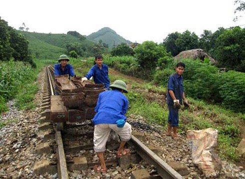 Thúc tiến độ nâng cấp đường sắt Yên Viên – Lào Cai