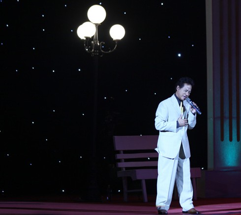 Tác quyền show Chế Linh: Mặc cả như đi chợ