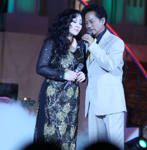 Tác quyền show Chế Linh: Mặc cả như đi chợ