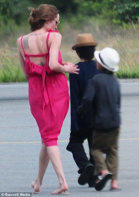 Pax Thiên lưu luyến rời Côn Đảo