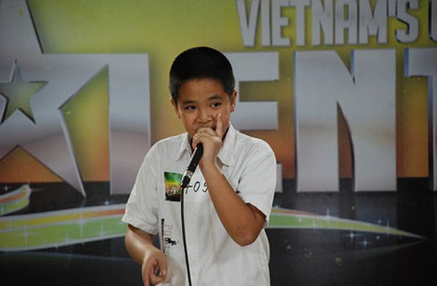 Cậu bé gây `sốt` với `My heart will go on` thi Vietnam's Got Talent