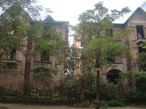 Nghịch cảnh…“an cư”