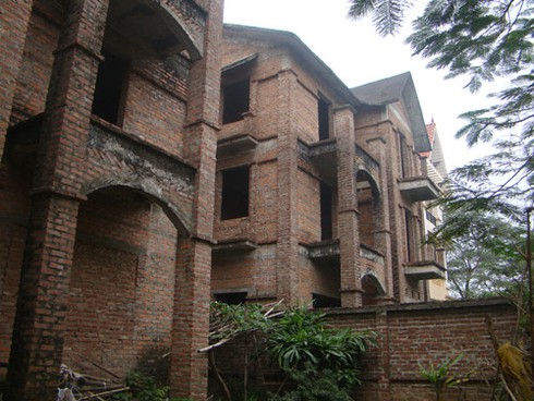 Nghịch cảnh…“an cư”