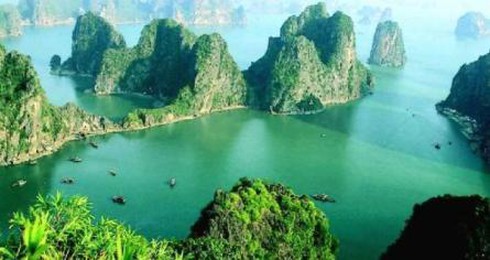 Mùa du lịch cuối năm: Giá tour đang trôi nổi