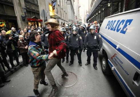 Đụng độ trong `Ngày hành động` ở phố Wall