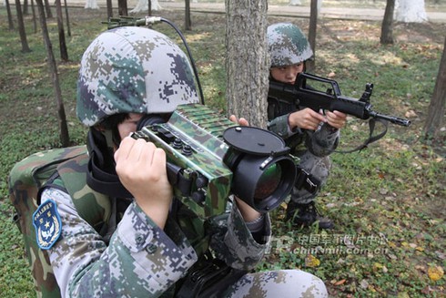 Phụ nữ ngày càng “leo cao” trong quân đội Trung Quốc