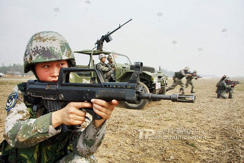 Phụ nữ ngày càng “leo cao” trong quân đội Trung Quốc