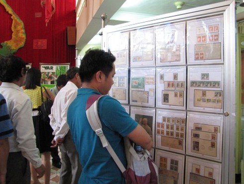 38 bộ sưu tập tem tham gia triển lãm Vì một màu xanh