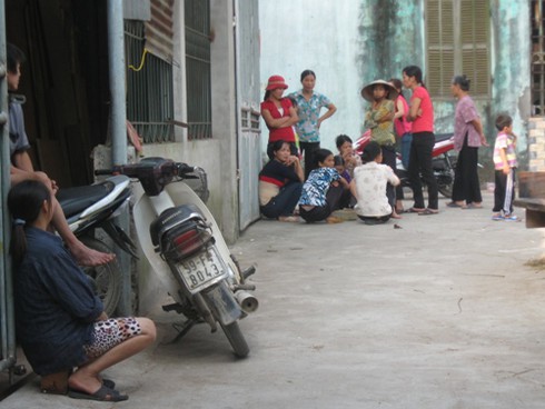 Bắc Ninh: Phát hiện tử thi phân hủy trong đống rơm