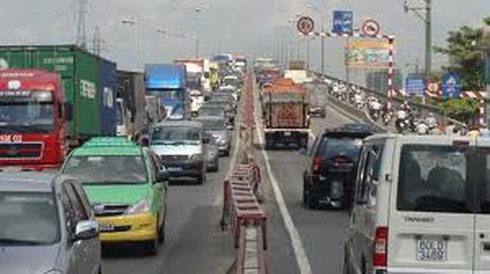 12 giờ trưa nay, cấm ô tô và xe tải qua cầu Sài Gòn