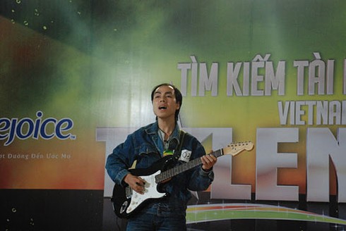 Hát then, đàn tính đọ với Kpop, hiphop