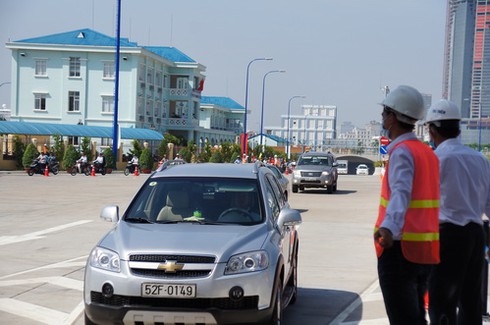 Hồ hởi ngày đầu qua hầm Thủ Thiêm