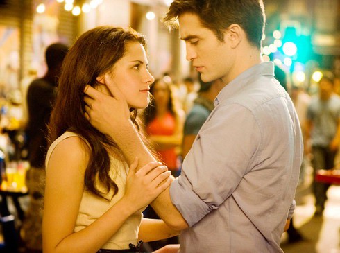 Doanh thu giảm, `Hừng Đông` kém hấp dẫn hơn?