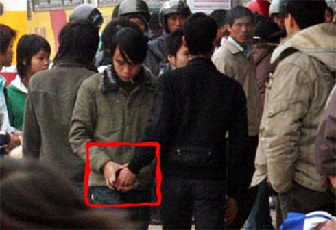 Chống nạn móc túi: Các `Hiệp sĩ xe buýt` đã xuất hiện!