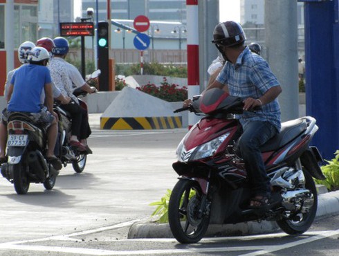 Bỡ ngỡ khi qua hầm Thủ Thiêm