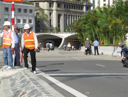 Bỡ ngỡ khi qua hầm Thủ Thiêm