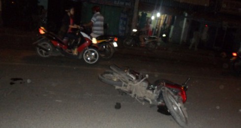 Đuổi đánh nhau gây tai nạn, 2 người bị thương nặng