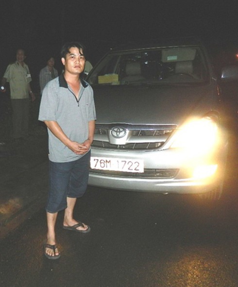 Quảng Ngãi bắt vụ vận chuyển thuốc lá lậu quy mô lớn