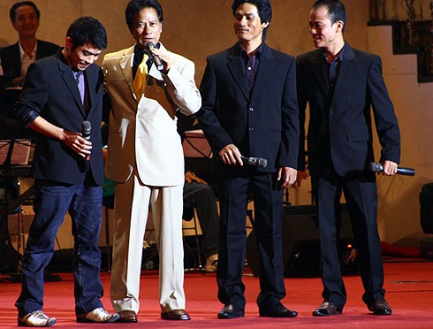 Show Chế Linh: 'Bộ' không đồng ý với 'Cục'