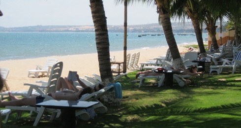 Người châu Á vẫn thích “ăn chơi nhảy múa”