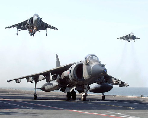 Mỹ chi 180 triệu USD mua 72 máy bay “đồng nát”