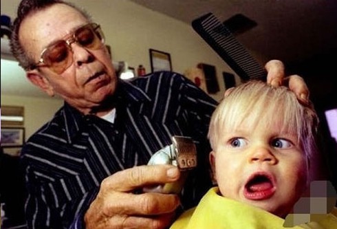 Hốt hoảng như các `thiên thần` cắt tóc