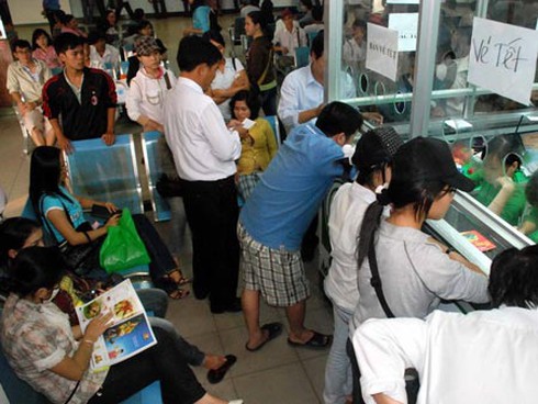 Xe khách Tết tăng giá vé 20-60%