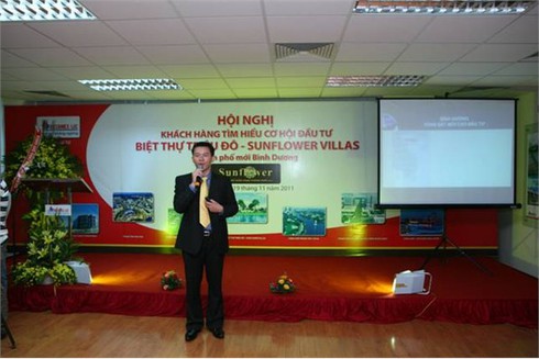 Biệt thự triệu đô ra Bắc tìm khách hàng