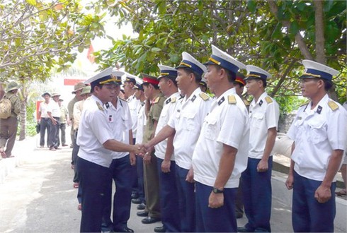 Nam Yết - đảo xanh bên ánh thép