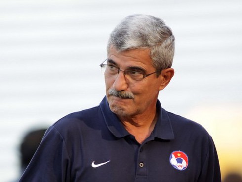 Bình Dương vỡ mộng có HLV Calisto