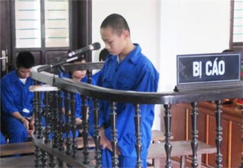 Vụ án 'hoa tai vàng' và cái chết oan của bé gái 7 tuổi