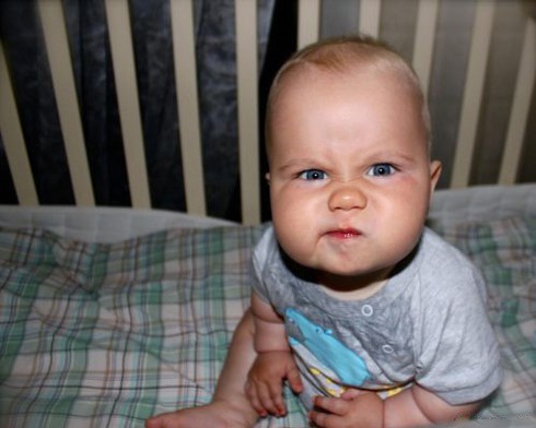 Ngộ nghĩnh khuôn mặt trẻ thơ