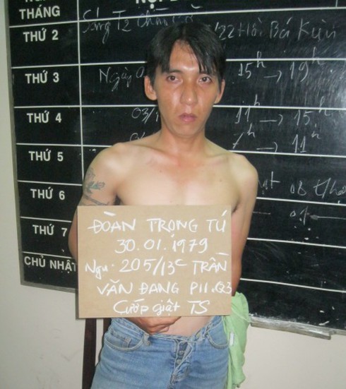 TP.HCM: Một ngày bắt được 2 vụ trộm, cướp