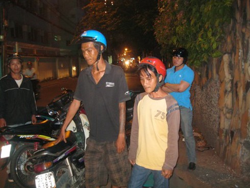 TP.HCM: Một ngày bắt được 2 vụ trộm, cướp