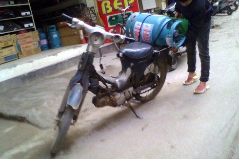 Xe máy nát - Hiểm hoạ đường phố