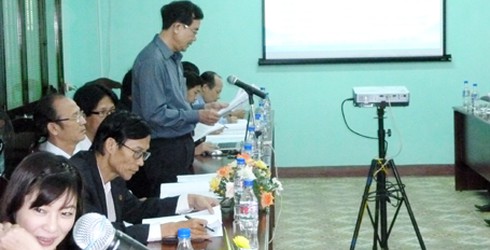 Đề xuất hình thức sở hữu tư nhân và tập thể về đất đai