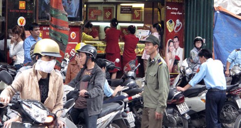 Vàng khác vẫn thấp hơn SJC gần 1 triệu đồng/lượng