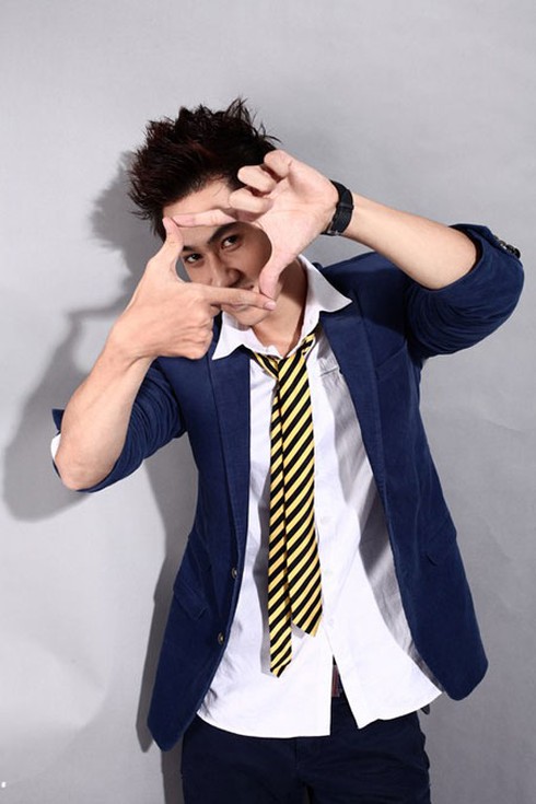 'Con cưng' của Lê Hoàng ra album đầu tay