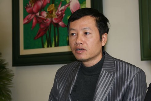 Họa sĩ Còm: Chán hí họa chuyển sang vẽ hoa