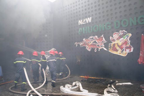 Đà Nẵng: Cháy lớn ở vũ trường Phương Đông