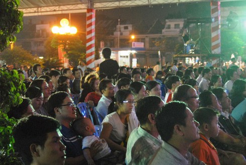 Tưng bừng Lễ hội “TP. HCM đón chào năm mới 2012”