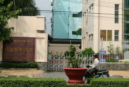 Vụ thua bạc tiền tỷ: `Bổ nhiệm giám đốc sở có ai hỏi Bộ đâu`